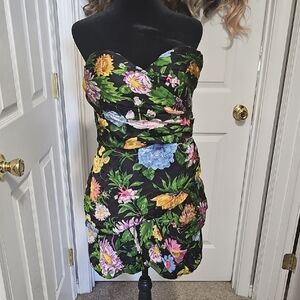 Floral‎ Strapless Dress